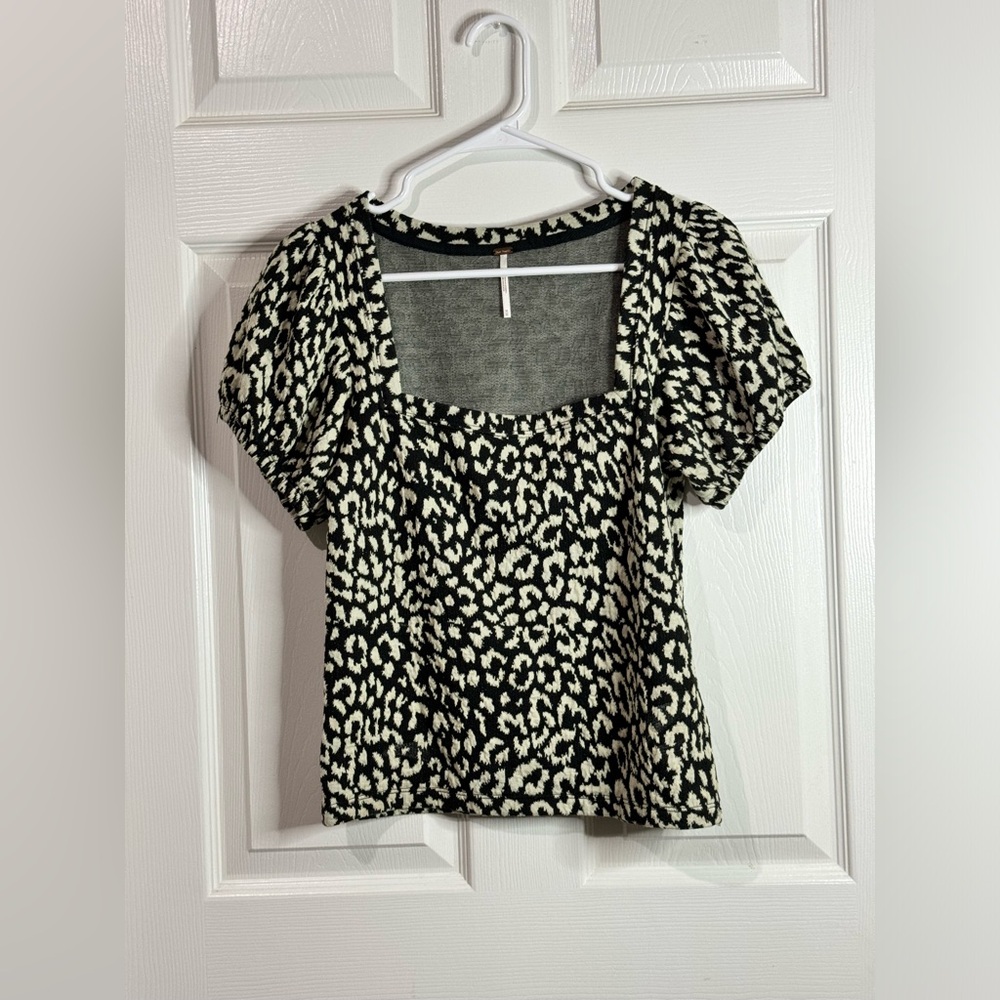 FREE PEOPLE Leopard Square Neck Puff Sleeve Top Women's Size Medium